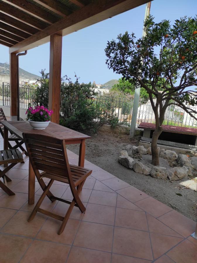 Holiday Home Mennulita Lipari  Bagian luar foto
